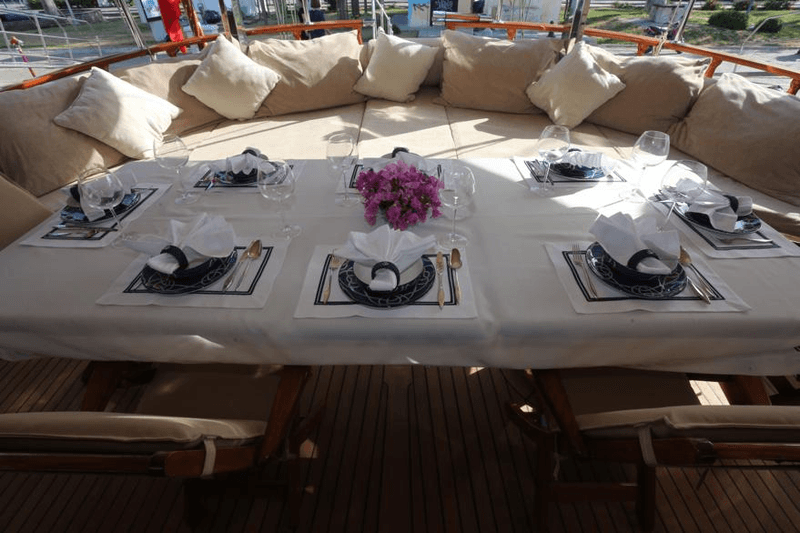 Dine with Stunning Views